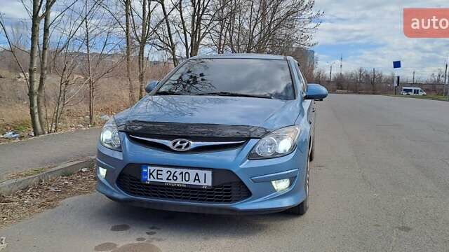Синий Хендай i30, объемом двигателя 1.59 л и пробегом 139 тыс. км за 7200 $, фото 4 на Automoto.ua