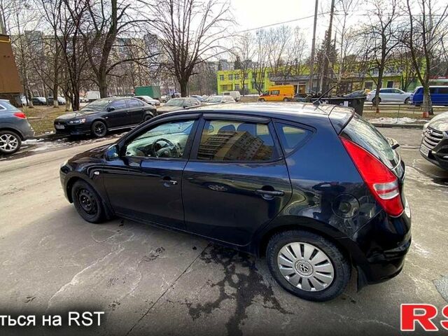 Синій Хендай i30, об'ємом двигуна 16 л та пробігом 285 тис. км за 5500 $, фото 5 на Automoto.ua