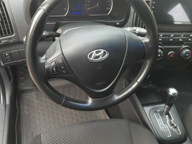 Синій Хендай i30, об'ємом двигуна 1.6 л та пробігом 220 тис. км за 7200 $, фото 14 на Automoto.ua