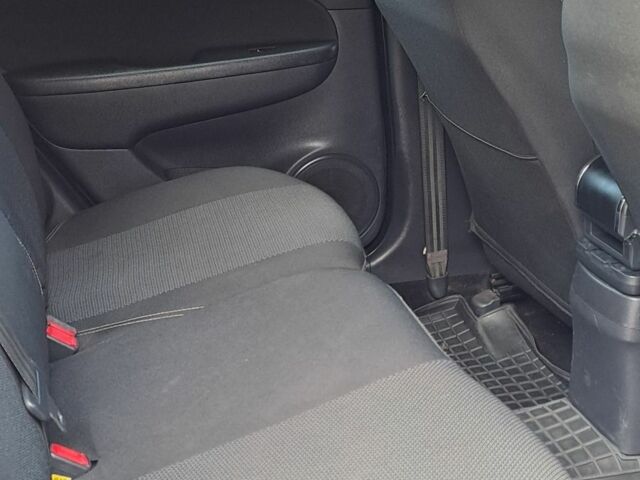 Синий Хендай i30, объемом двигателя 1.6 л и пробегом 134 тыс. км за 7200 $, фото 6 на Automoto.ua