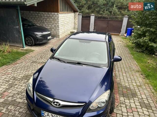 Синий Хендай i30, объемом двигателя 1.4 л и пробегом 155 тыс. км за 6700 $, фото 7 на Automoto.ua