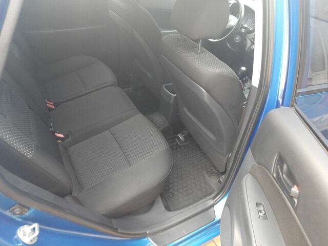 Синій Хендай i30, об'ємом двигуна 1.6 л та пробігом 220 тис. км за 7200 $, фото 17 на Automoto.ua