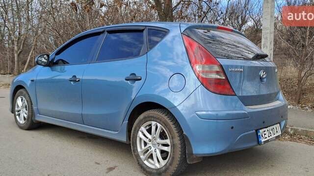 Синий Хендай i30, объемом двигателя 1.59 л и пробегом 139 тыс. км за 7200 $, фото 7 на Automoto.ua