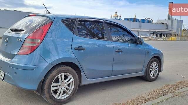 Синий Хендай i30, объемом двигателя 1.59 л и пробегом 139 тыс. км за 7200 $, фото 10 на Automoto.ua