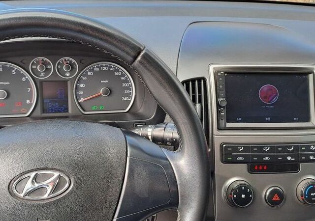 Синий Хендай i30, объемом двигателя 1.6 л и пробегом 133 тыс. км за 7300 $, фото 11 на Automoto.ua