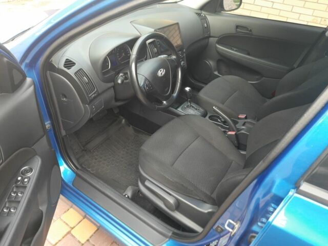 Синій Хендай i30, об'ємом двигуна 1.6 л та пробігом 220 тис. км за 7200 $, фото 12 на Automoto.ua