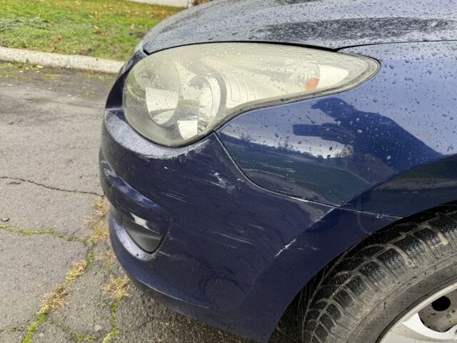 Синий Хендай i30, объемом двигателя 1.4 л и пробегом 251 тыс. км за 4100 $, фото 5 на Automoto.ua