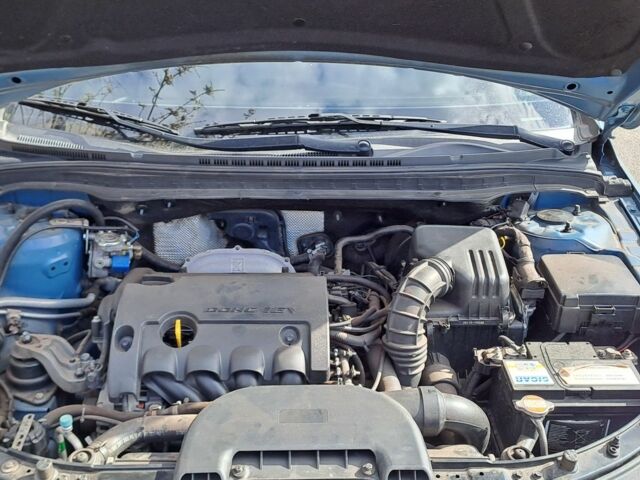 Синий Хендай i30, объемом двигателя 1.6 л и пробегом 134 тыс. км за 7200 $, фото 5 на Automoto.ua