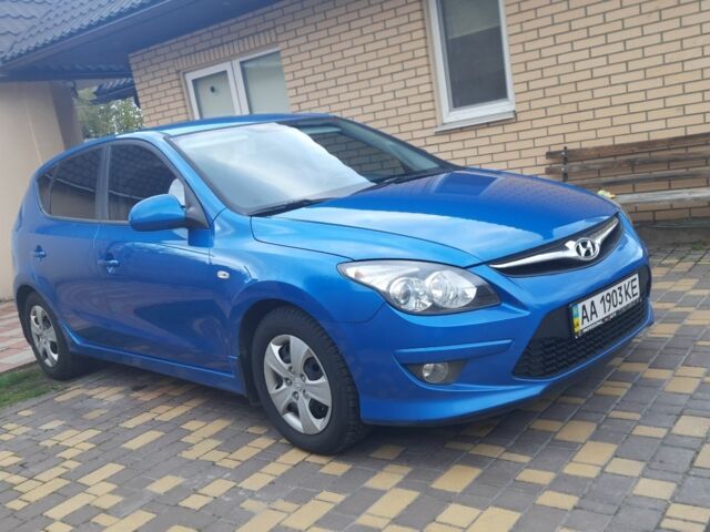 Синій Хендай i30, об'ємом двигуна 1.6 л та пробігом 220 тис. км за 7200 $, фото 5 на Automoto.ua