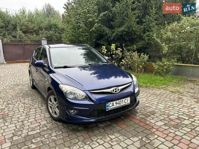 Синий Хендай i30, объемом двигателя 1.4 л и пробегом 155 тыс. км за 6700 $, фото 1 на Automoto.ua