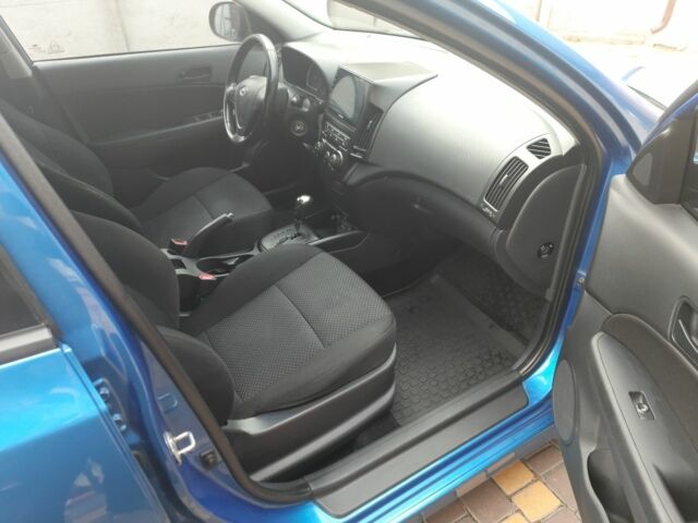 Синій Хендай i30, об'ємом двигуна 1.6 л та пробігом 220 тис. км за 7200 $, фото 18 на Automoto.ua