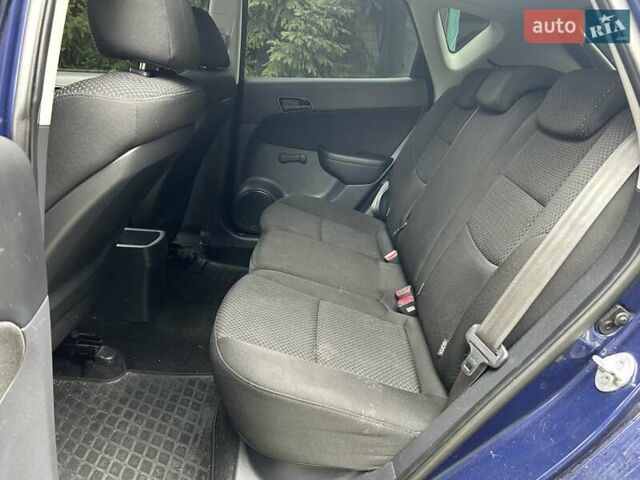 Синий Хендай i30, объемом двигателя 1.4 л и пробегом 155 тыс. км за 6700 $, фото 23 на Automoto.ua