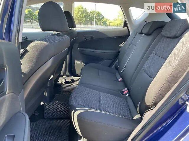 Синій Хендай i30, об'ємом двигуна 1.59 л та пробігом 245 тис. км за 7800 $, фото 9 на Automoto.ua