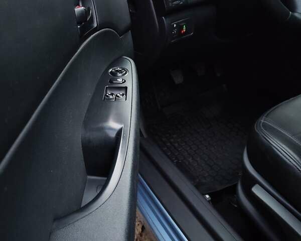 Синий Хендай i30, объемом двигателя 1.4 л и пробегом 145 тыс. км за 6300 $, фото 3 на Automoto.ua