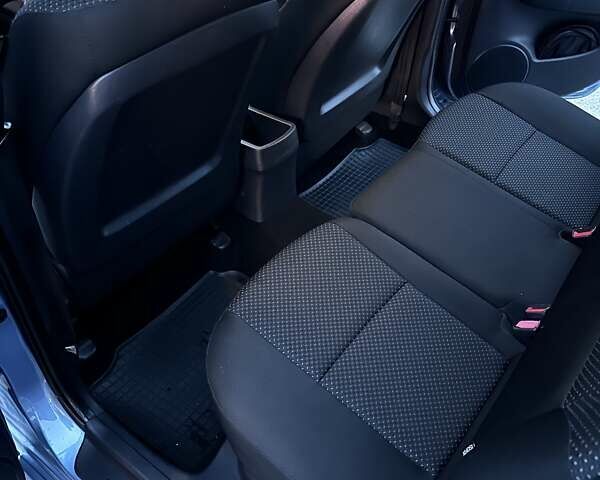 Синий Хендай i30, объемом двигателя 1.59 л и пробегом 174 тыс. км за 8500 $, фото 17 на Automoto.ua