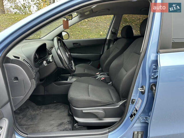 Хендай i30 2011 в Киеве на Automoto.ua Синий Хендай i30, объемом двигателя 1.58 л и пробегом 160 тыс. км за 8700 $, фото 28 на Automoto.ua