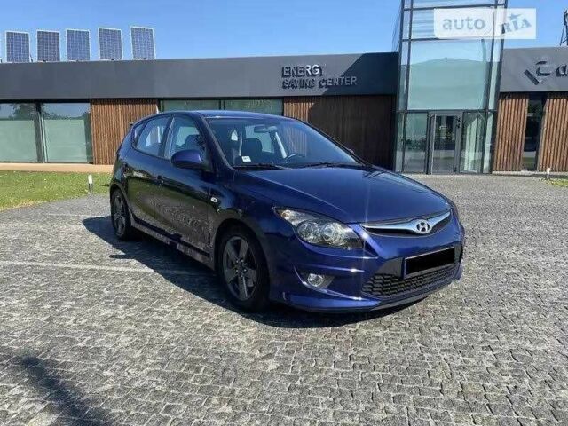 Синий Хендай i30, объемом двигателя 1.6 л и пробегом 248 тыс. км за 7500 $, фото 17 на Automoto.ua