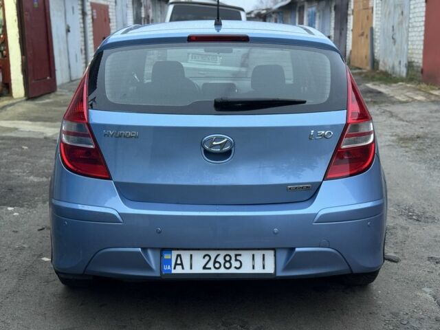 Синий Хендай i30, объемом двигателя 1.6 л и пробегом 185 тыс. км за 6750 $, фото 4 на Automoto.ua