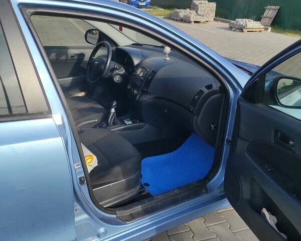 Синий Хендай i30, объемом двигателя 1.58 л и пробегом 257 тыс. км за 7200 $, фото 14 на Automoto.ua