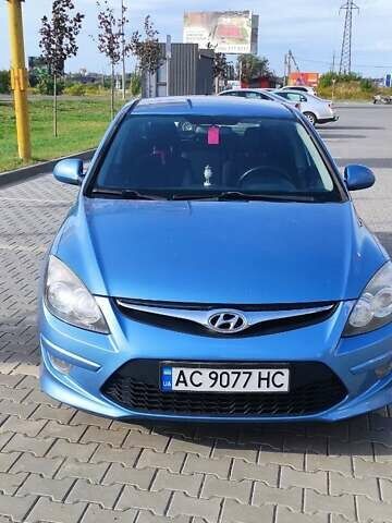 Синий Хендай i30, объемом двигателя 1.58 л и пробегом 257 тыс. км за 7200 $, фото 9 на Automoto.ua