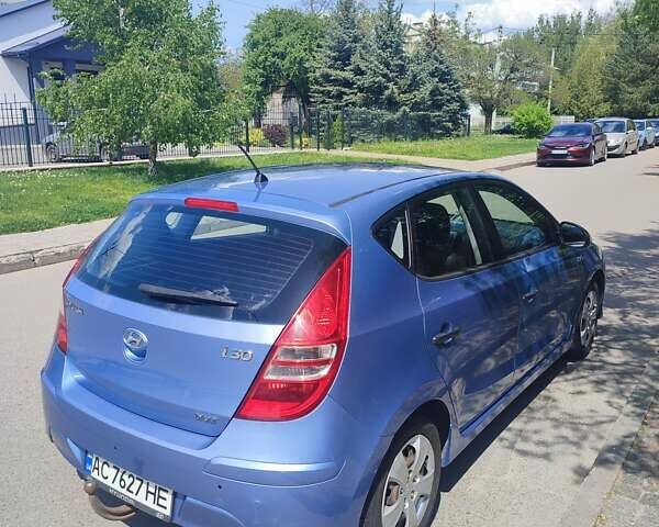 Синій Хендай i30, об'ємом двигуна 1.6 л та пробігом 221 тис. км за 5999 $, фото 9 на Automoto.ua