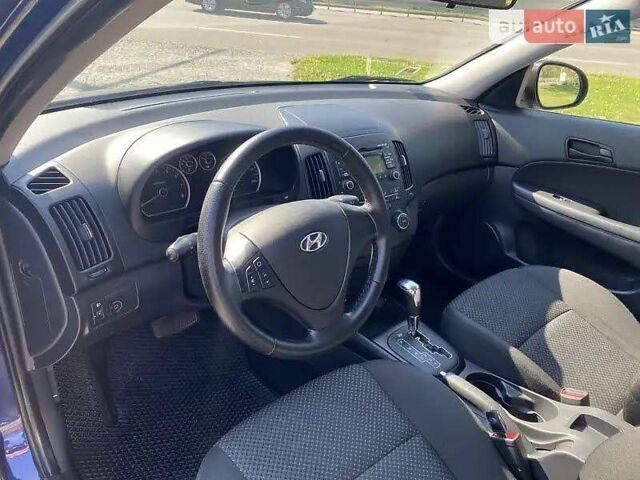 Синій Хендай i30, об'ємом двигуна 1.59 л та пробігом 245 тис. км за 7800 $, фото 6 на Automoto.ua