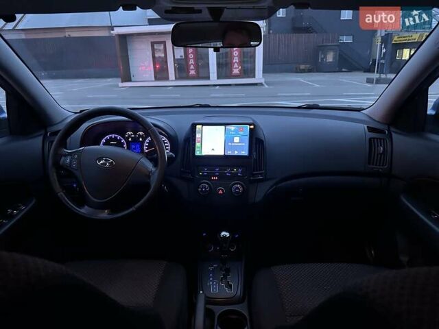 Синий Хендай i30, объемом двигателя 1.59 л и пробегом 174 тыс. км за 8500 $, фото 16 на Automoto.ua