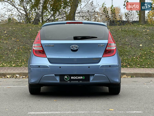 Хендай i30 2011 в Киеве на Automoto.ua Синий Хендай i30, объемом двигателя 1.58 л и пробегом 160 тыс. км за 8700 $, фото 14 на Automoto.ua