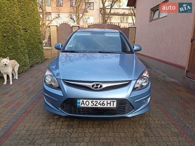 Синій Хендай i30, об'ємом двигуна 1.59 л та пробігом 198 тис. км за 6400 $, фото 4 на Automoto.ua