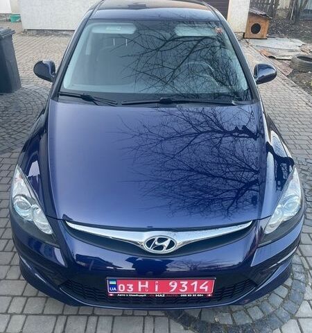 Синий Хендай i30, объемом двигателя 1.4 л и пробегом 225 тыс. км за 7000 $, фото 8 на Automoto.ua