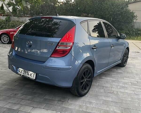 Синій Хендай i30, об'ємом двигуна 1.59 л та пробігом 115 тис. км за 7980 $, фото 3 на Automoto.ua