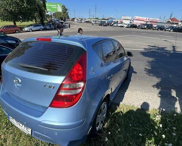 Синий Хендай i30, объемом двигателя 1.4 л и пробегом 100 тыс. км за 7500 $, фото 8 на Automoto.ua