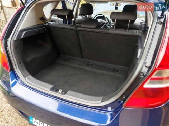 Синій Хендай i30, об'ємом двигуна 1.59 л та пробігом 140 тис. км за 7700 $, фото 24 на Automoto.ua