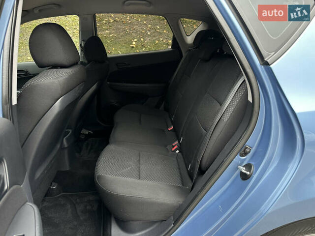 Хендай i30 2011 в Киеве на Automoto.ua Синий Хендай i30, объемом двигателя 1.58 л и пробегом 160 тыс. км за 8700 $, фото 38 на Automoto.ua