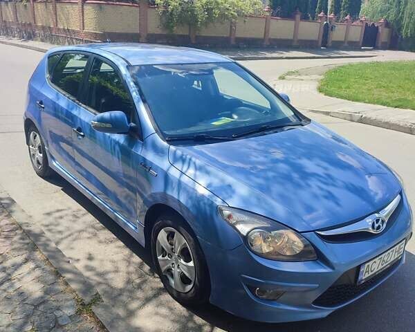 Синій Хендай i30, об'ємом двигуна 1.6 л та пробігом 221 тис. км за 5999 $, фото 5 на Automoto.ua