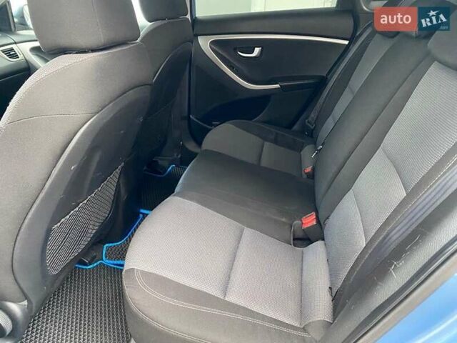 Хендай i30 2012 в Одессе на Automoto.ua Синий Хендай i30, объемом двигателя 1.59 л и пробегом 170 тыс. км за 9999 $, фото 15 на Automoto.ua