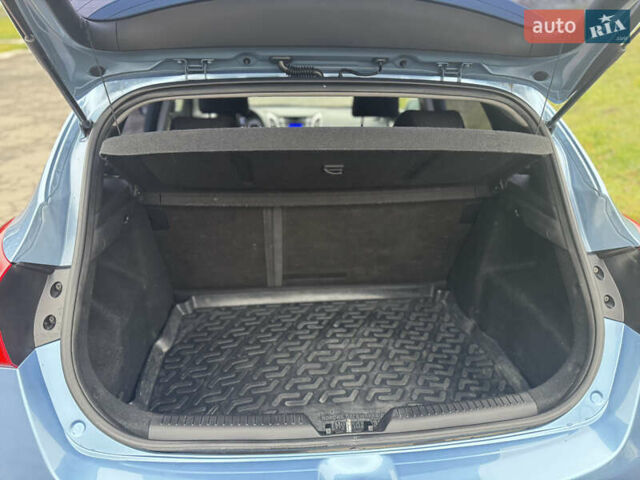 Синий Хендай i30, объемом двигателя 1.59 л и пробегом 182 тыс. км за 8600 $, фото 6 на Automoto.ua