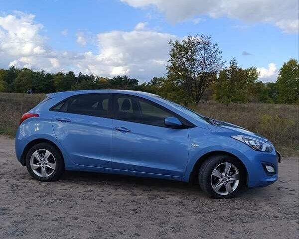 Синий Хендай i30, объемом двигателя 1.4 л и пробегом 158 тыс. км за 8500 $, фото 17 на Automoto.ua