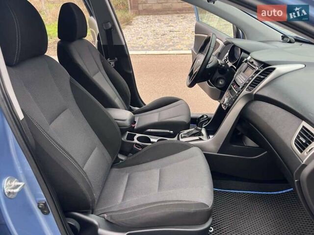 Синий Хендай i30, объемом двигателя 1.6 л и пробегом 170 тыс. км за 9800 $, фото 15 на Automoto.ua