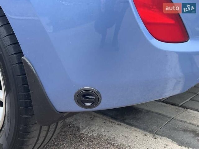 Синій Хендай i30, об'ємом двигуна 1.6 л та пробігом 170 тис. км за 9999 $, фото 7 на Automoto.ua