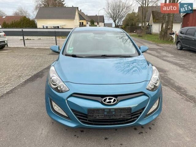Синій Хендай i30, об'ємом двигуна 1.58 л та пробігом 160 тис. км за 11500 $, фото 2 на Automoto.ua