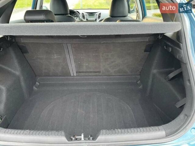 Синій Хендай i30, об'ємом двигуна 1.58 л та пробігом 160 тис. км за 11500 $, фото 9 на Automoto.ua