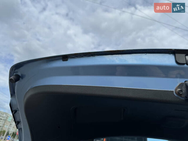 Синий Хендай i30, объемом двигателя 1.4 л и пробегом 158 тыс. км за 7400 $, фото 13 на Automoto.ua