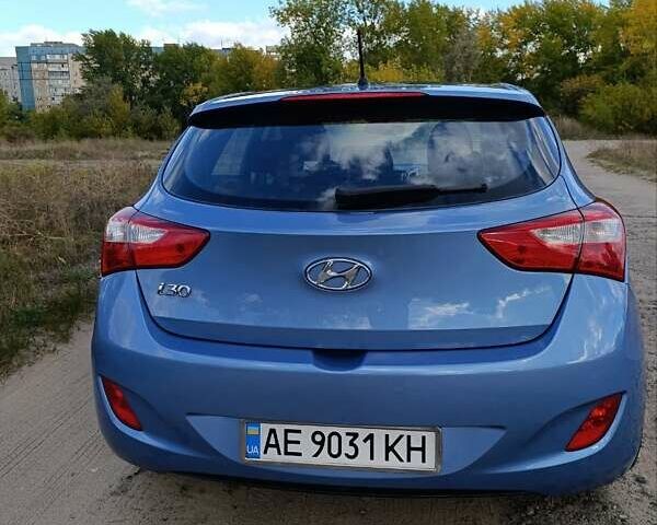 Синий Хендай i30, объемом двигателя 1.4 л и пробегом 158 тыс. км за 8500 $, фото 2 на Automoto.ua