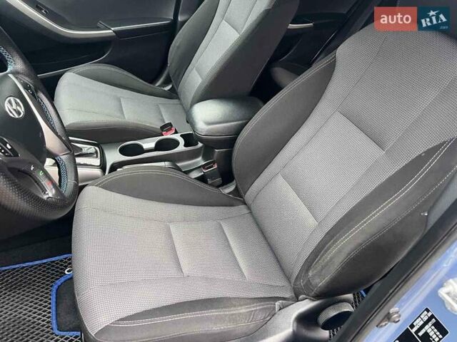 Синій Хендай i30, об'ємом двигуна 1.6 л та пробігом 170 тис. км за 9999 $, фото 15 на Automoto.ua
