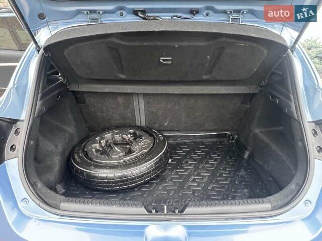 Синій Хендай i30, об'ємом двигуна 1.6 л та пробігом 170 тис. км за 9999 $, фото 11 на Automoto.ua