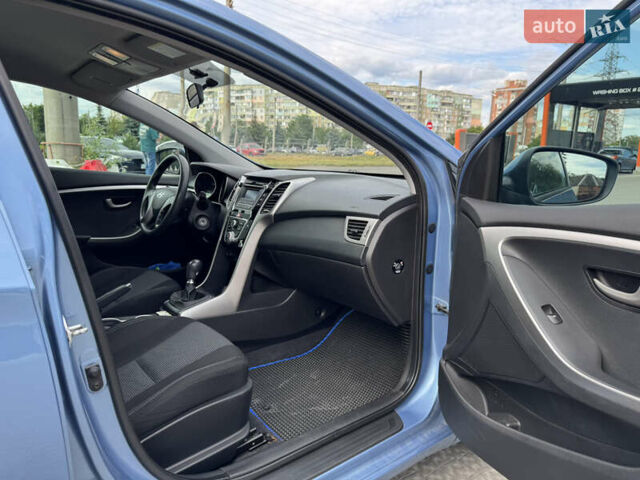 Синий Хендай i30, объемом двигателя 1.4 л и пробегом 158 тыс. км за 7400 $, фото 16 на Automoto.ua