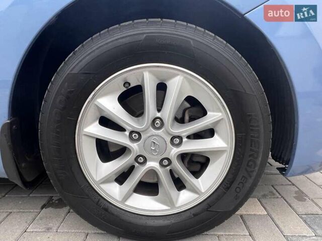Синий Хендай i30, объемом двигателя 1.6 л и пробегом 170 тыс. км за 9700 $, фото 11 на Automoto.ua