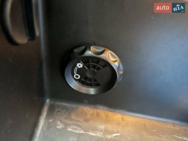 Синий Хендай i30, объемом двигателя 1.6 л и пробегом 170 тыс. км за 9800 $, фото 19 на Automoto.ua