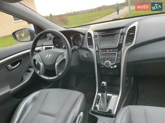 Синій Хендай i30, об'ємом двигуна 1.58 л та пробігом 160 тис. км за 11500 $, фото 7 на Automoto.ua